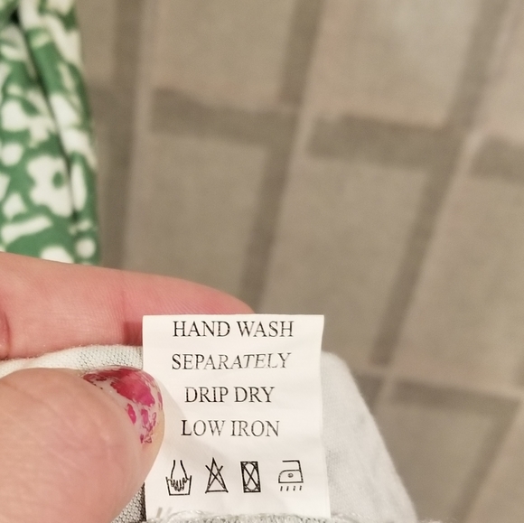 Abstract Floral Faux Wrap Mini Dress with Reversible Tie Belt Size 2X - Picture 6 of 6